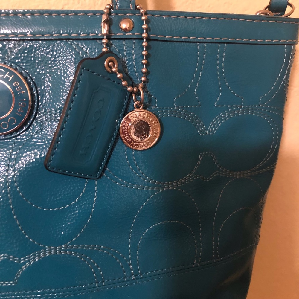 Coach purse - Picture 2 of 6